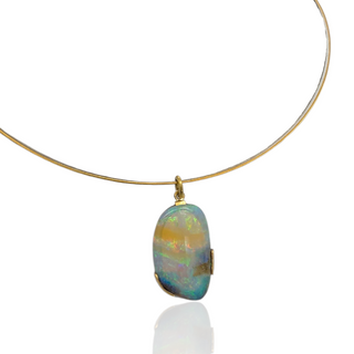 Boulder Opal Anhänger aus 750 Gelbgold und 925 Silber