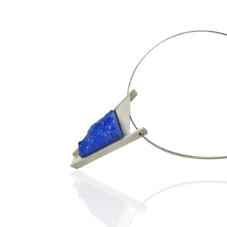 Naturbelassener Lapislazuli Kettenanhänger aus 925 Silber, Geometrischer Anhänger für Sie