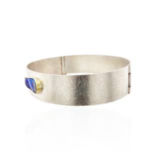 Einzigartiger Boulder Opal Armreif aus Silber und Gelbgold