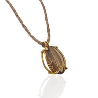 Eleganter Rauchquarz Kettenanhänger aus Gelbgold - Handgefertigter Edelsteinschmuck.