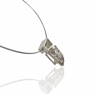 Rutilquarz Kettenanhänger aus 925/ Silber, moderner geometrischer Edelsteinschmuck
