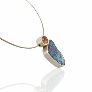 Boulder Opal und  Turmalin Kettenanhänger aus Silber