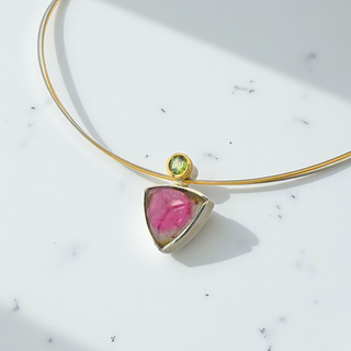 Wassermelonen-Turmalin Kettenanhänger aus Silber und Gold