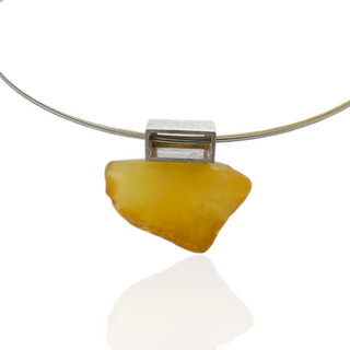 Nordsee Kettenanhänger mit Honigfarbenen Naturbernstein in Silber und Gold