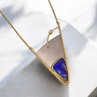 Exklusive Boulder Opal und Diamant Halskette aus Gelbgold und Palladium