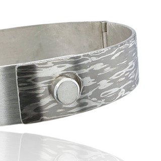 Mokume Gane Palladium und Silber Armreif mit Scharnierbewegung