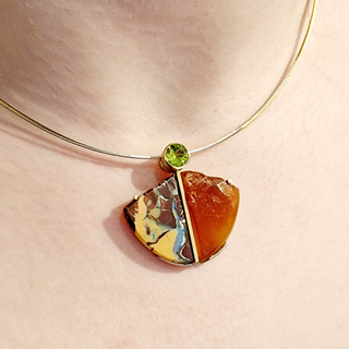 Kettenanhänger aus Gelbgold und Silber mit Bernstein, Opal und Peridot - Schmucklinie-shop