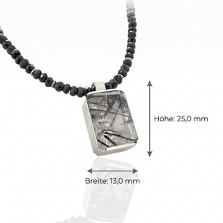 Turmalin Quarz Kettenanhänger aus Silber mit Spinell Kette. Hochwertiger Edelsteinschmuck