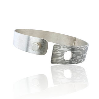 Mokume Gane Palladium und Silber Armreif mit Scharnierbewegung - Schmucklinie.shop
