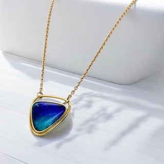 Handgefertigte Boulder Opal Kette aus 750/- Gelbgold